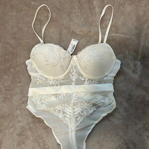 La Vie En Rose Bodysuit New With Tags